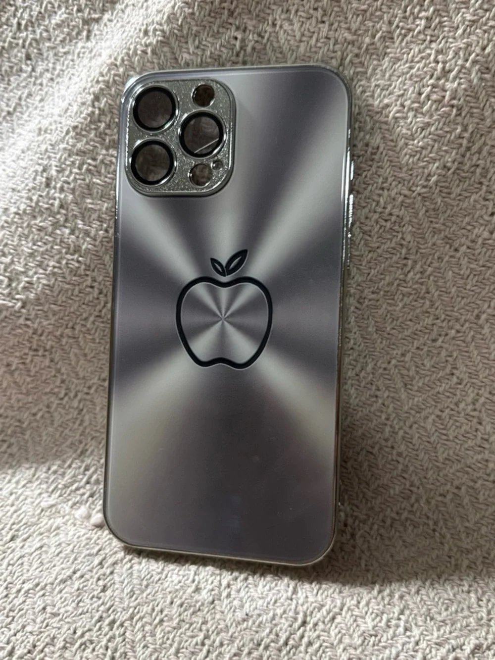 Apple Silver iPhone-Compatible Protective Case with Brushed plastic Finish
